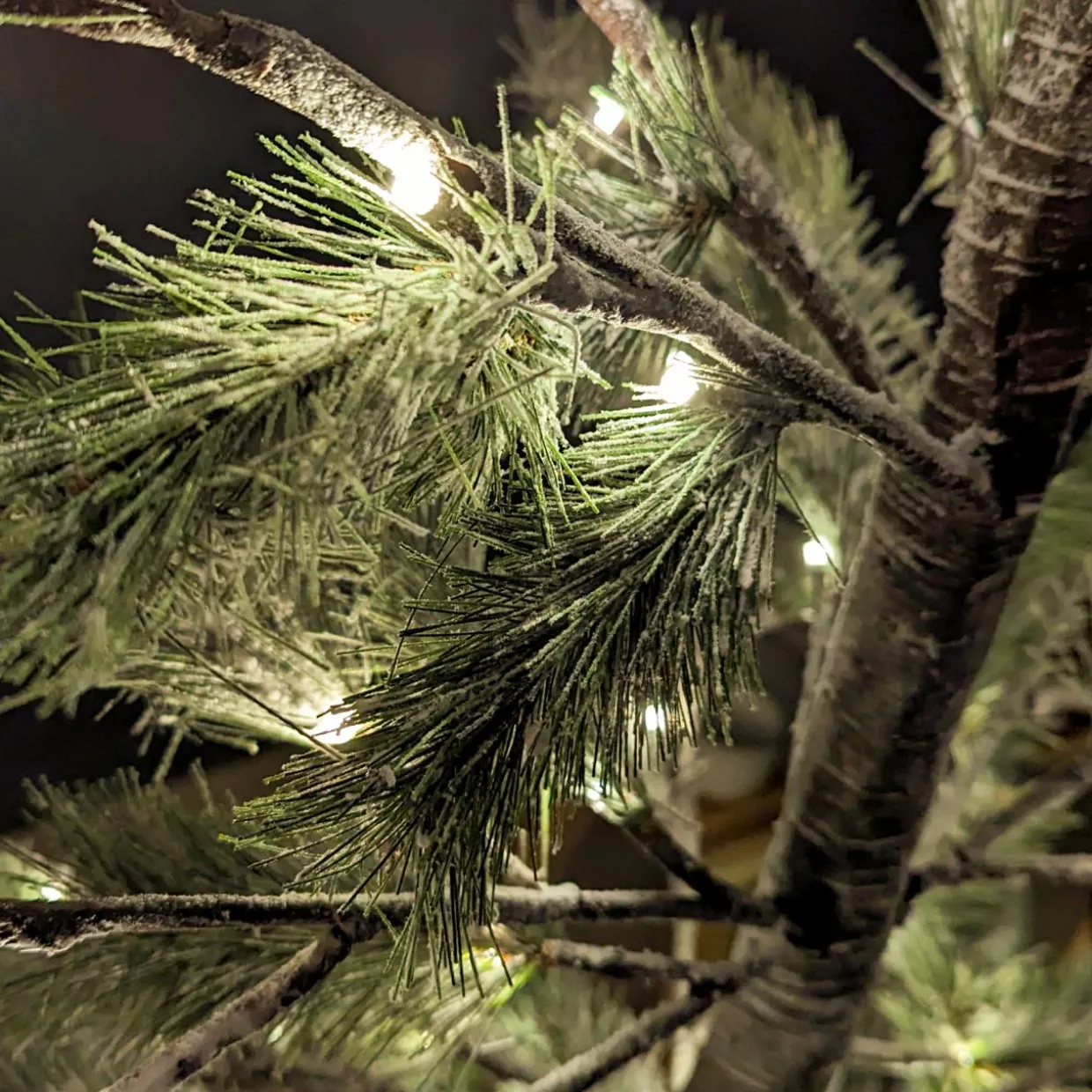 Arbre lumineux 96 LED (H180 cm) Pin Clarius enneigé Blanc chaud