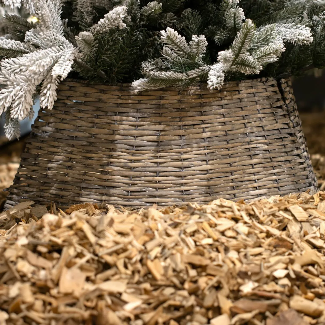 Cache pied de sapin en osier (D70 cm) Saule tressé Gris vieilli