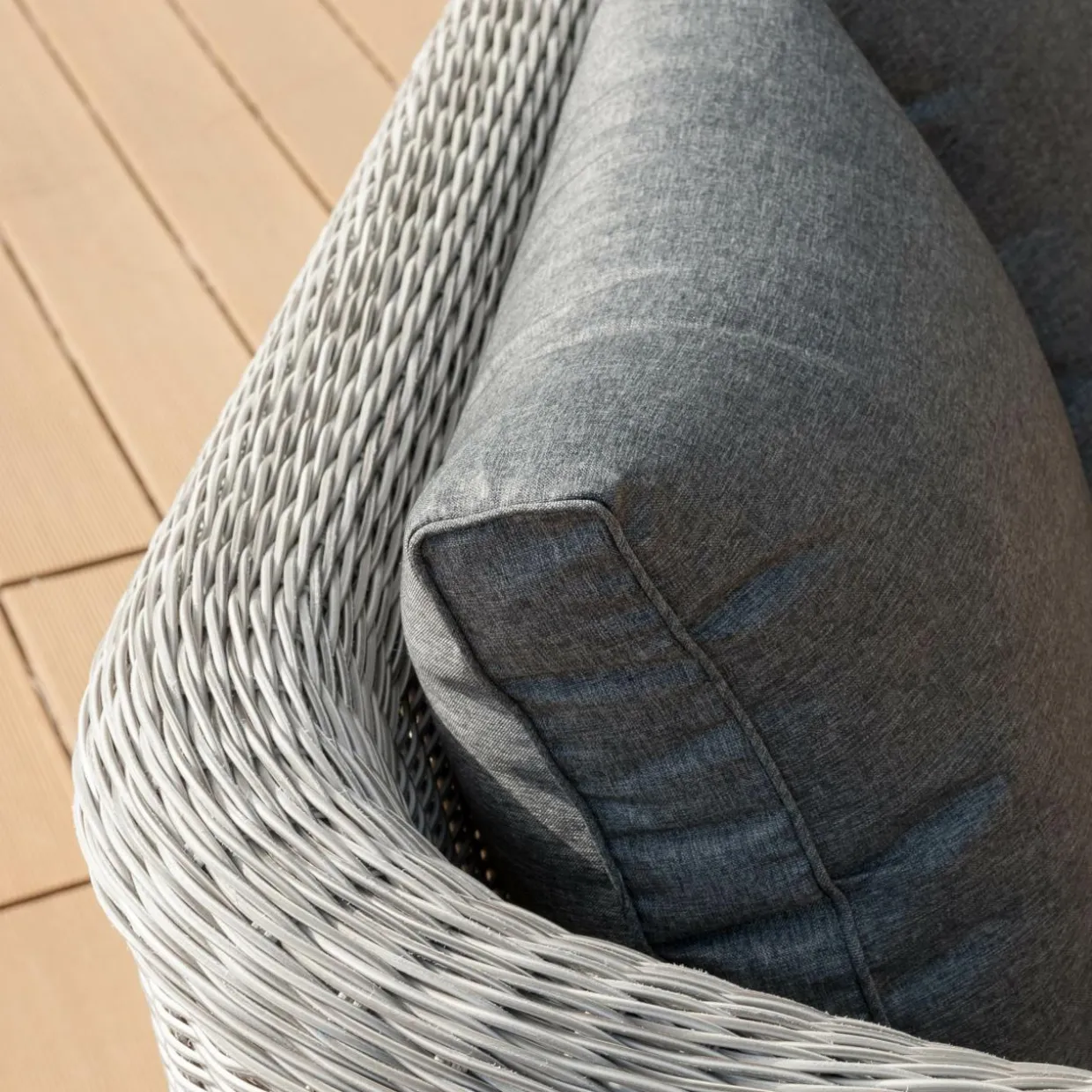 Canapé de jardin en résine tressée 3 places Calvi Gris et gris foncé