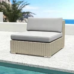Chauffeuse de jardin en résine tressée Palma Gris