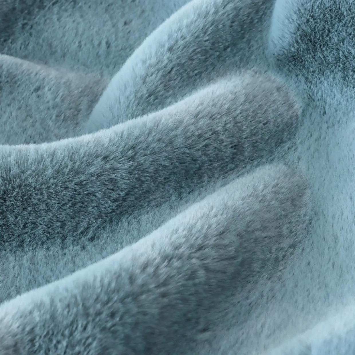 Coussin carré fausse fourrure (45 x 45 cm) Finn Bleu