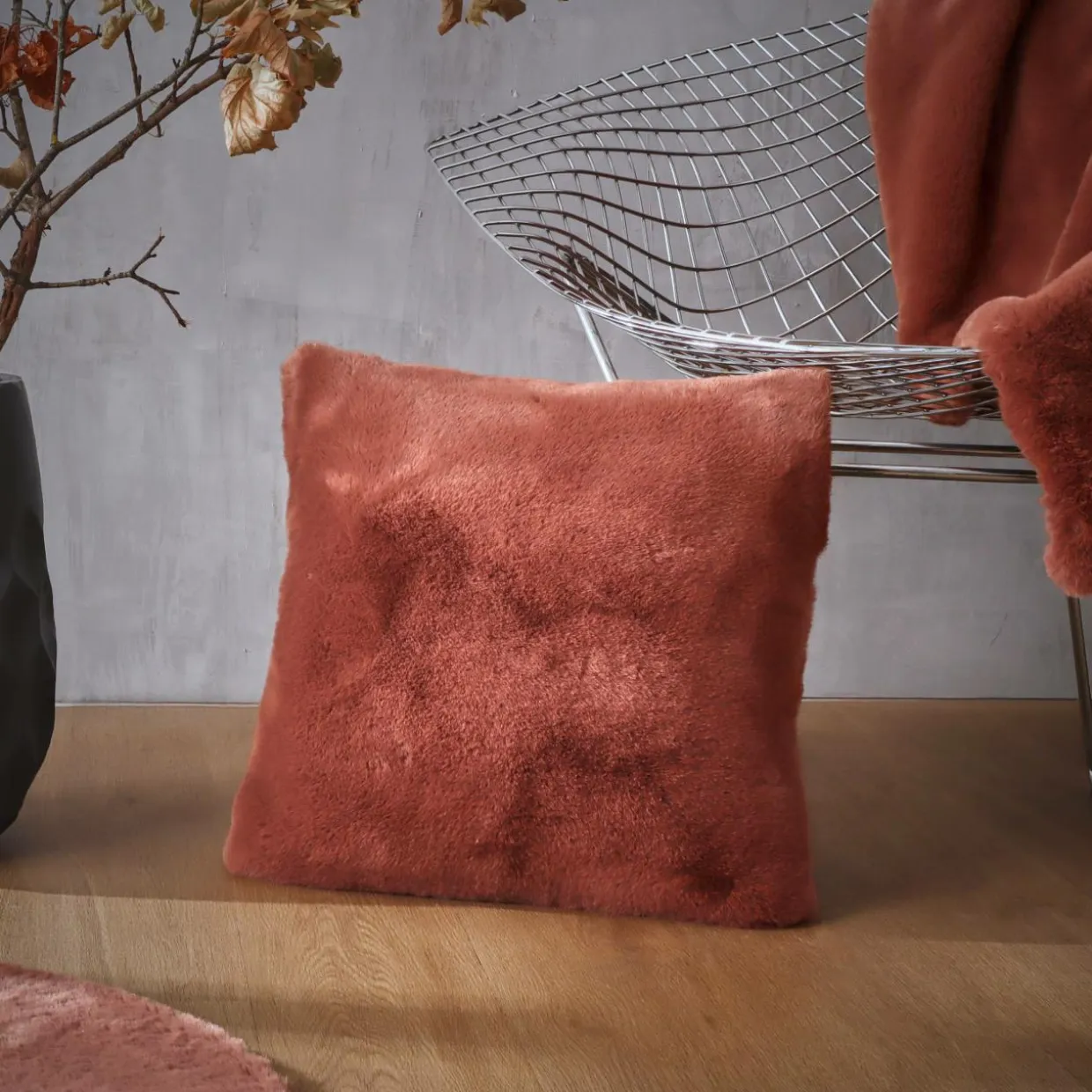 Coussin carré fausse fourrure (45 x 45 cm) Finn Terracotta