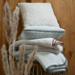 Coussin carré fausse fourrure (50 x 50 cm) Winston Gris
