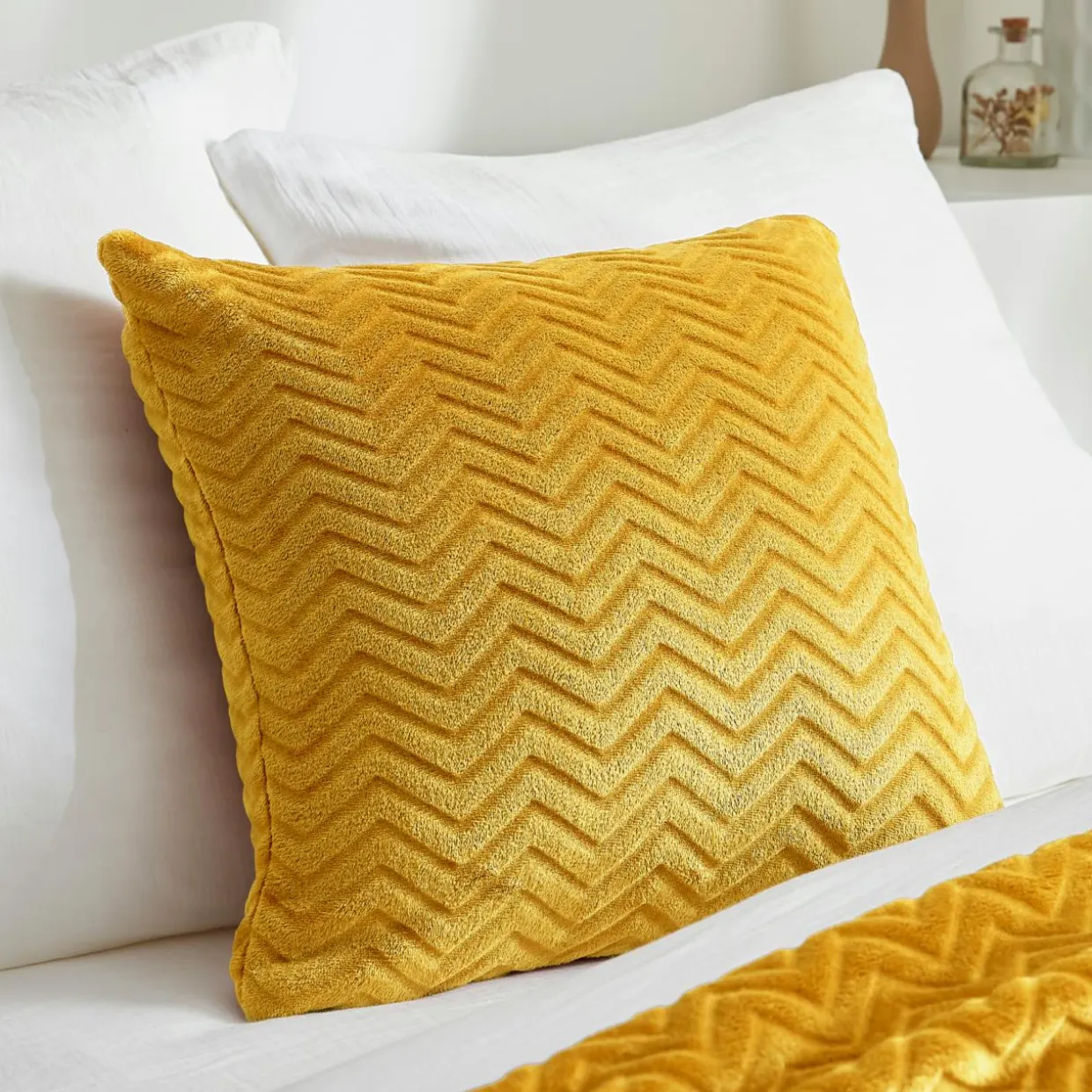 Coussin carré flanelle (45 x 45 cm) Zag Jaune moutarde