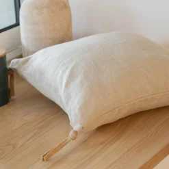 Coussin carré lin lavé (45 cm) Louise Beige