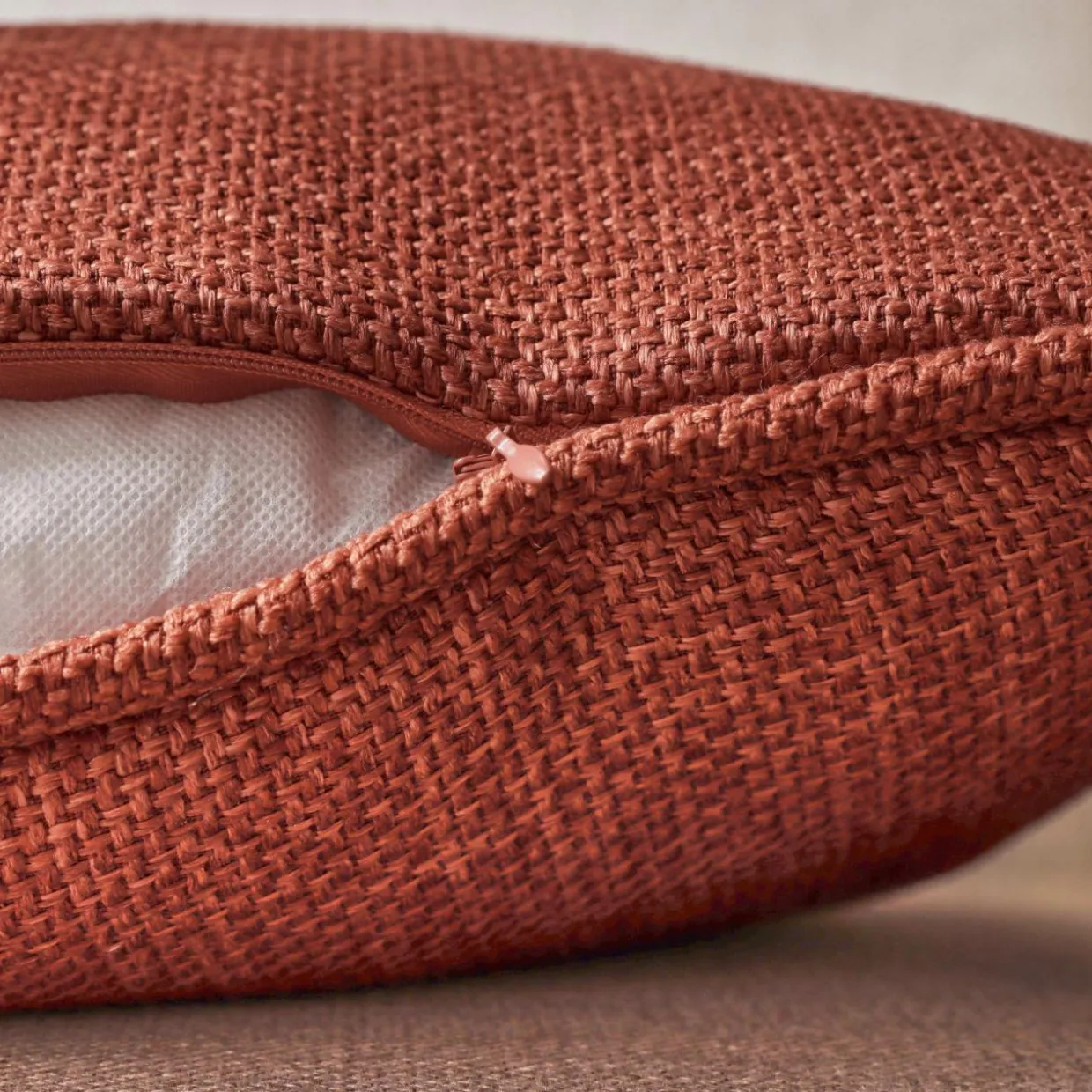 Coussin carré tissé (45 x 45 cm) Alba Terracotta