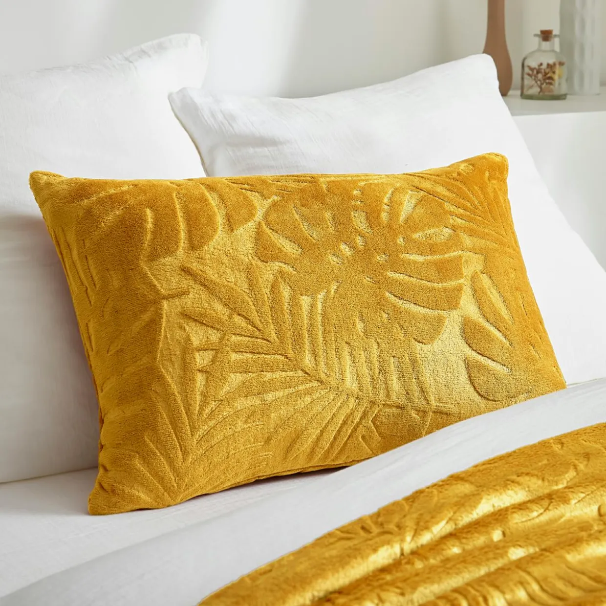 Coussin rectangulaire flanelle (40 x 60 cm) Flore Jaune moutarde