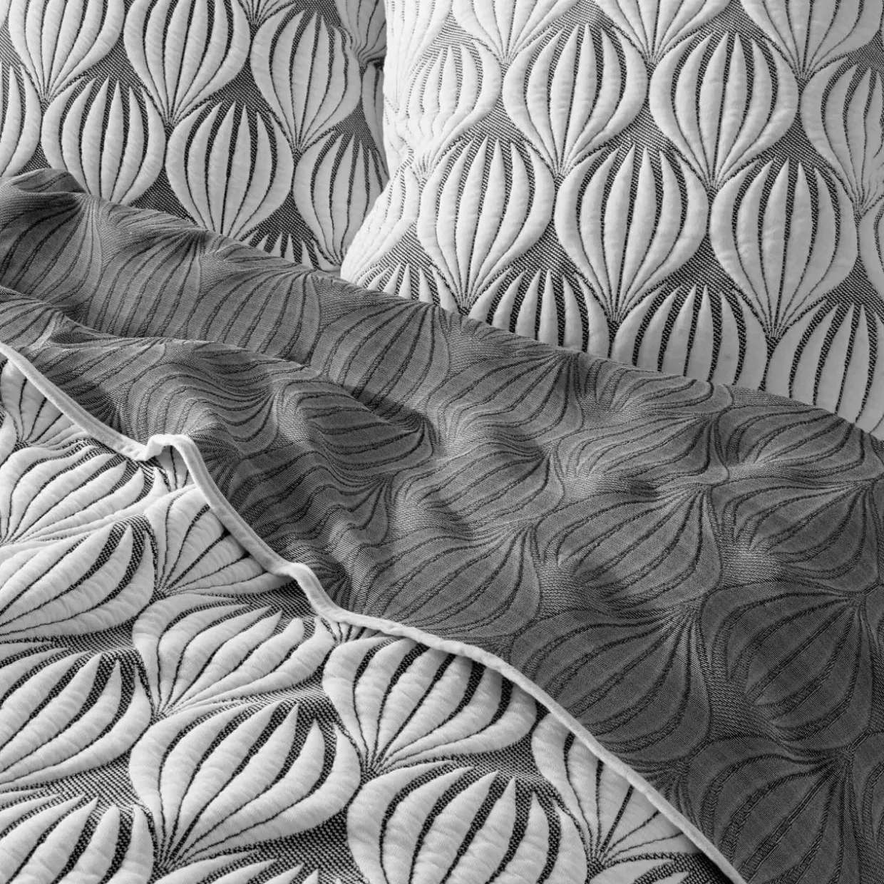 Couvre-lit et 2 taies d'oreiller (220 x 240 cm) Faustine Gris