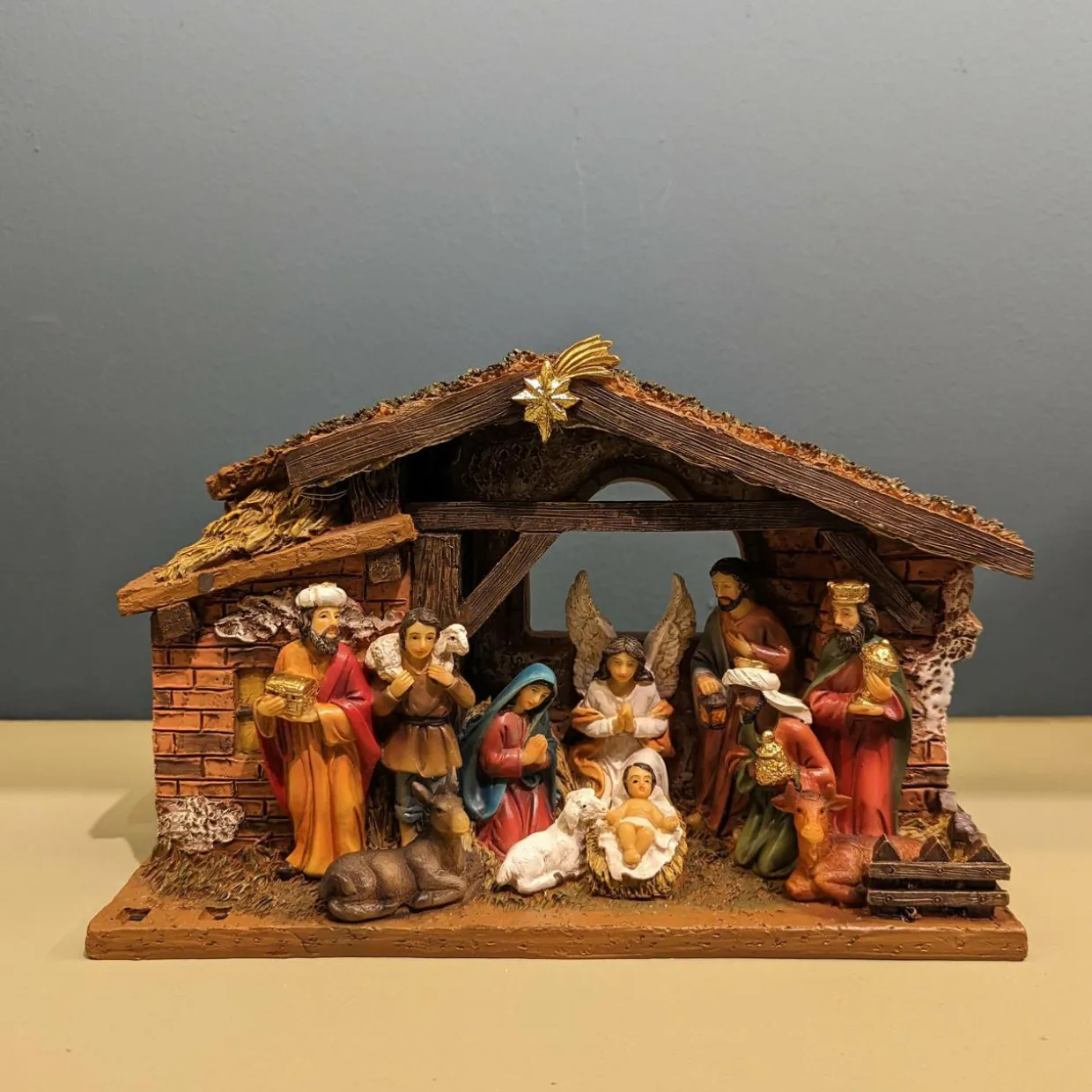 Crèche de Noël complète et lumineuse (H15 cm) Sainte-Julia