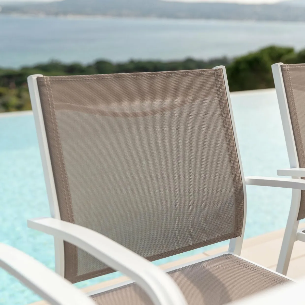 Fauteuil de jardin aluminium empilable Murano Blanc et taupe