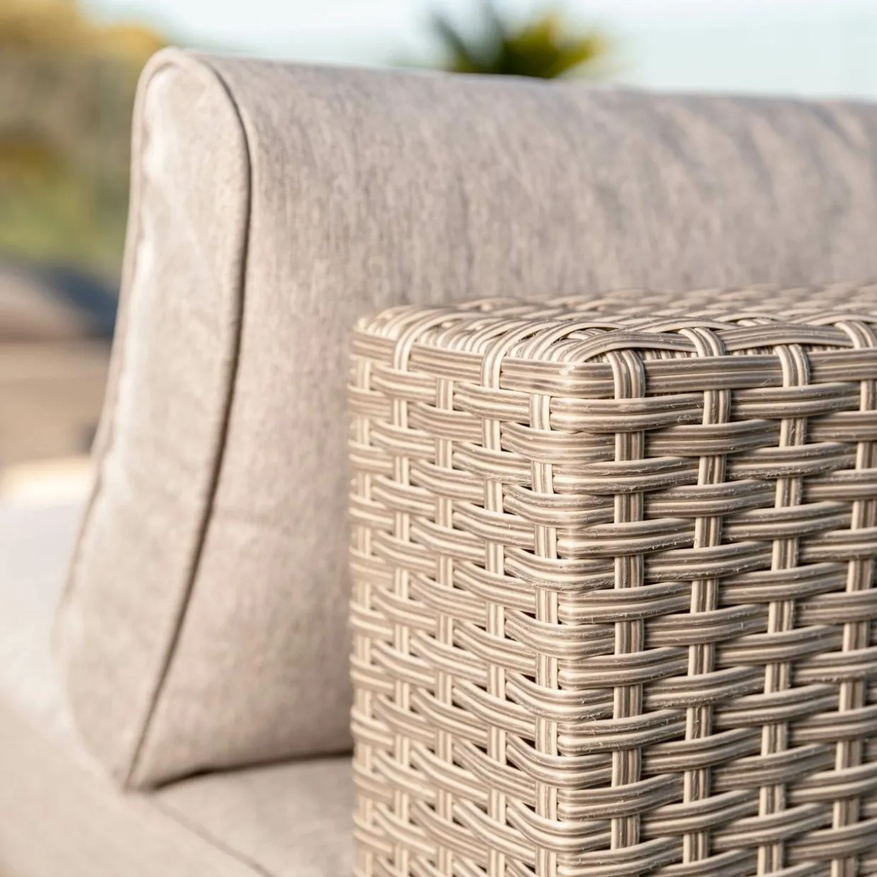 Fauteuil de jardin en résine tressée Palma Gris et taupe