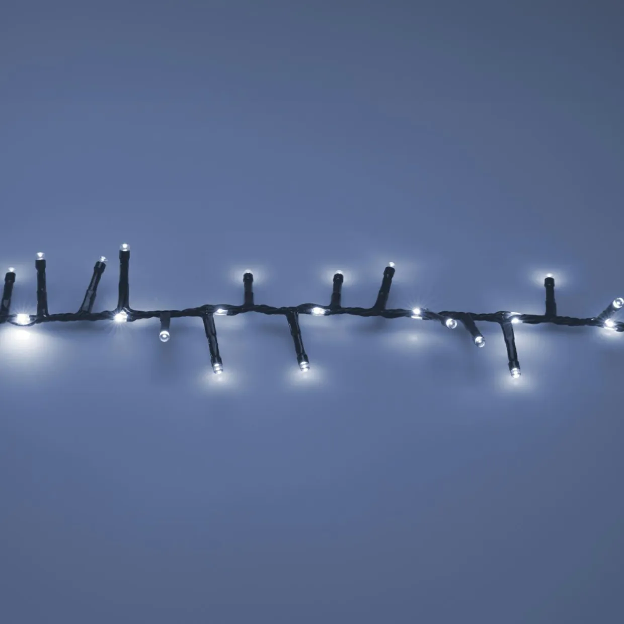 Guirlande lumineuse 15 m 1060 LED câble noir Boa effet cascade Blanc froid