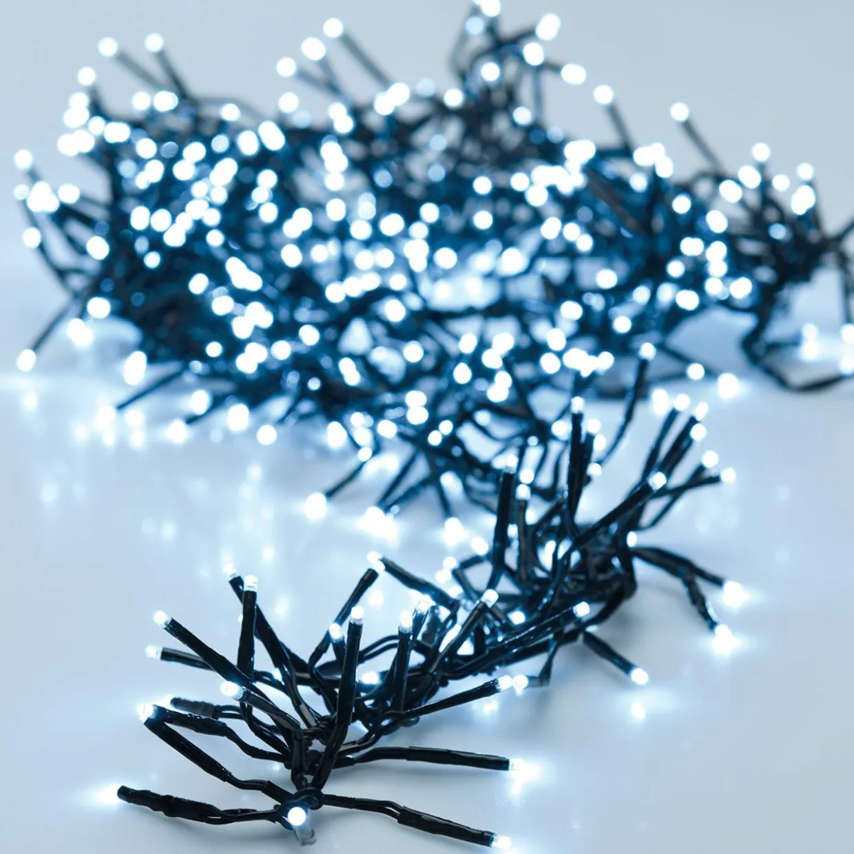 Guirlande lumineuse 5,60 m 768 LED câble noir Boa Blanc froid