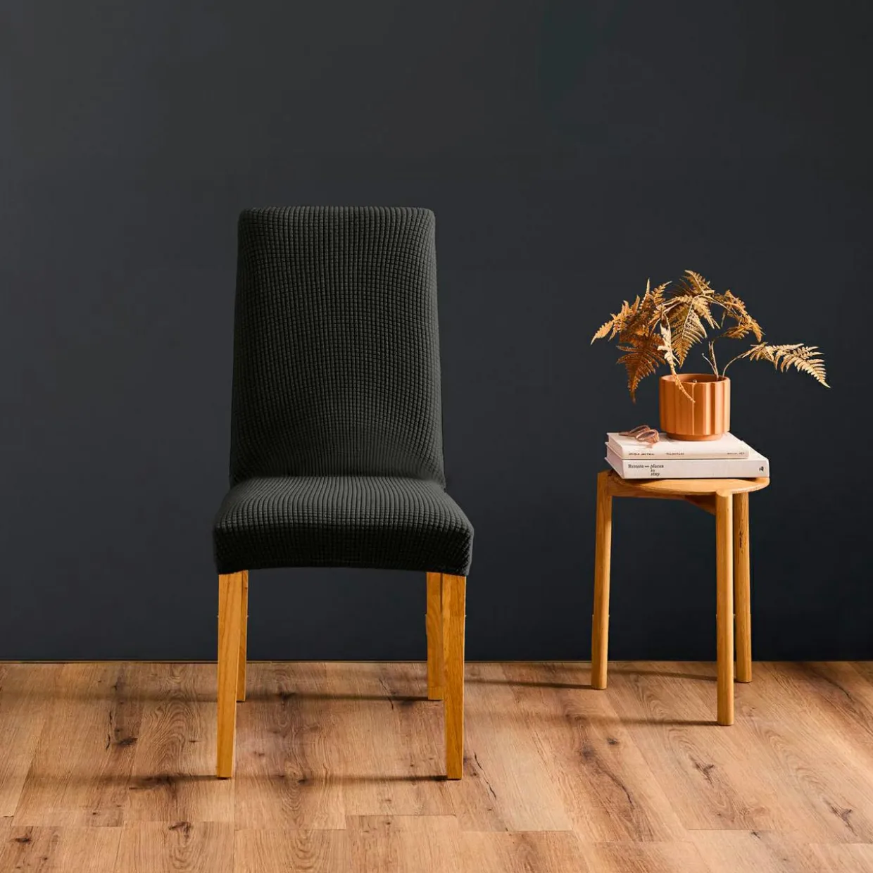 Housse de chaise extensible (40 x 40 cm) Mila Noir