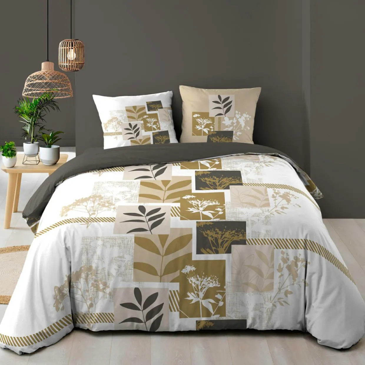 Housse de couette et deux taies d'oreiller en coton (240 x 220 cm) Utopia Beige