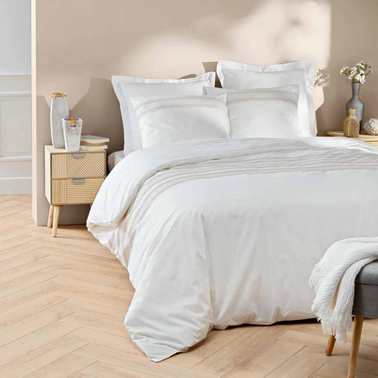Housse de couette et deux taies coton (260 x 240 cm) Opéra Blanche