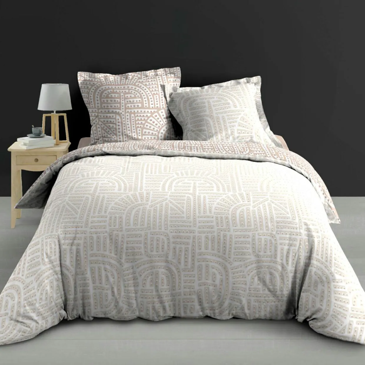 Housse de couette et deux taies d'oreiller percale de coton (240 x 220 cm) Eliot Beige