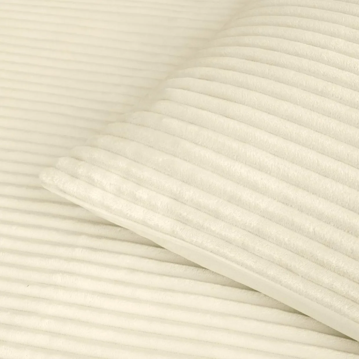 Housse de couette et deux taies d'oreiller flanelle (240 x 220 cm) Veloutea Beige