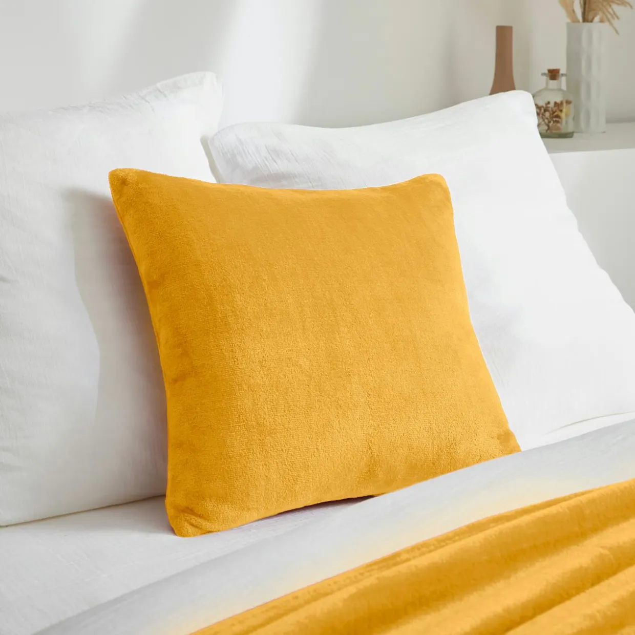 Housse de coussin carrée flanelle (45 x 45 cm) Didou Jaune moutarde