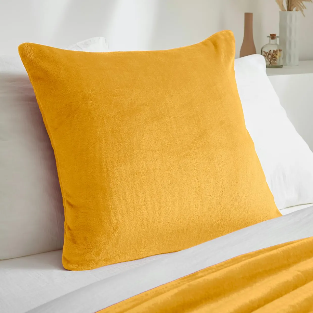 Housse de coussin carrée flanelle (60 x 60 cm) Didou Jaune moutarde
