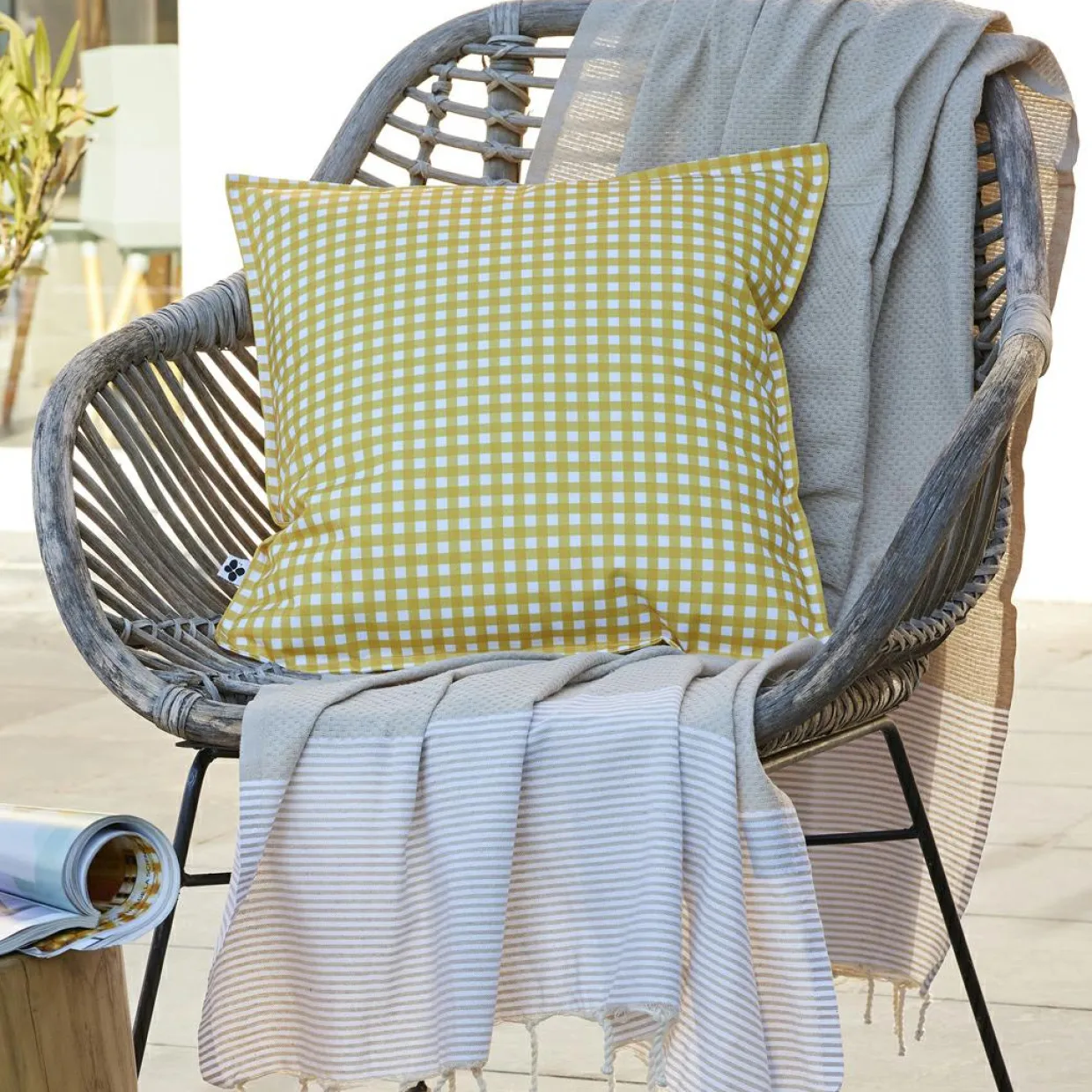 Housse de coussin extérieur carrée (45 x 45 cm) Vickie Jaune