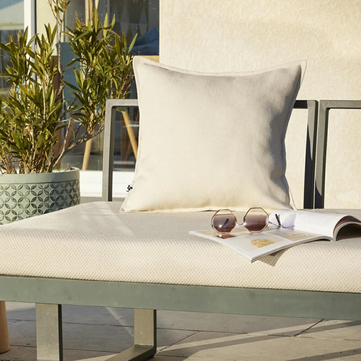 Housse de coussin extérieur carrée (45 x 45 cm) Naia Ecru
