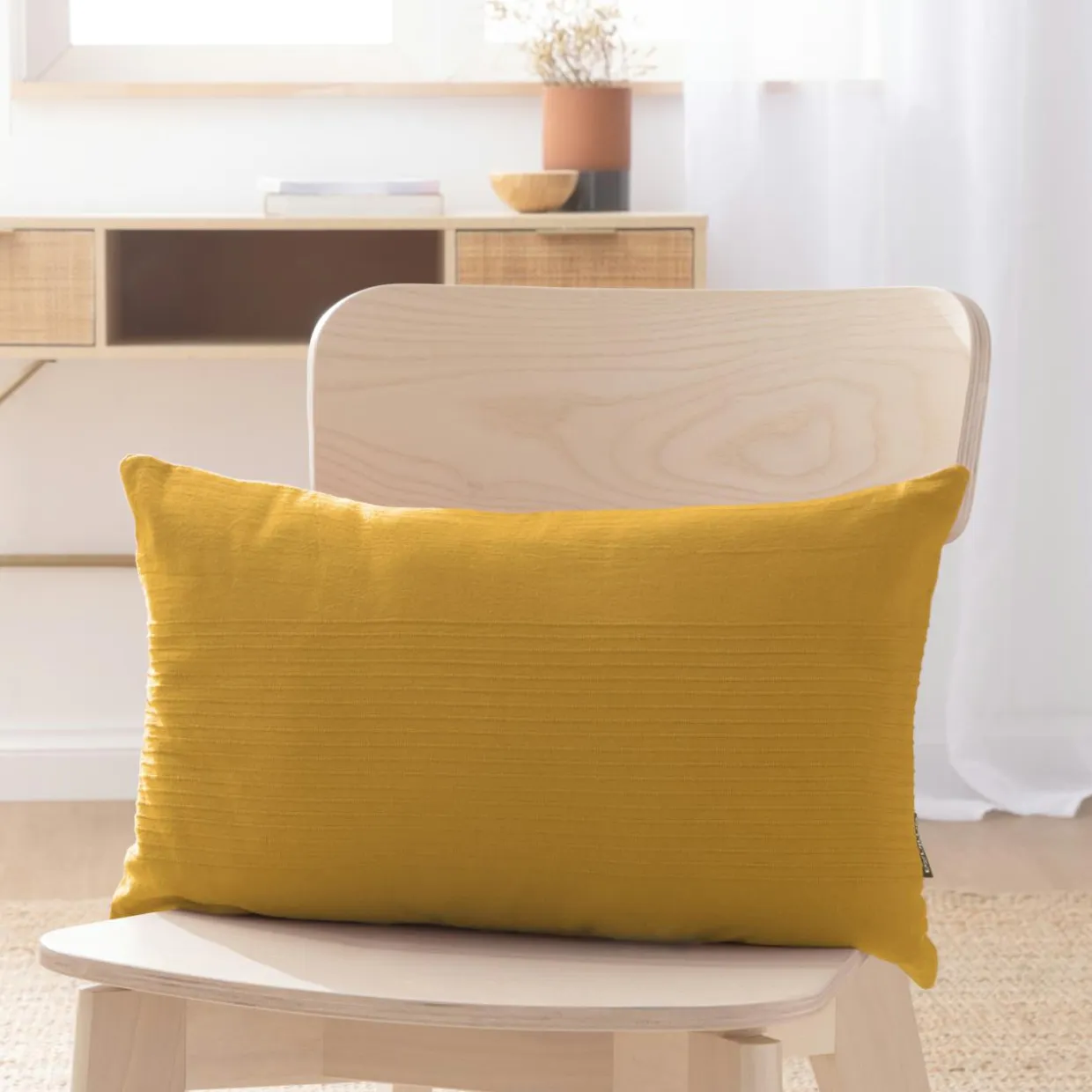 Housse de coussin rectangulaire coton tissé (30 x 50 cm) Léa Jaune safran