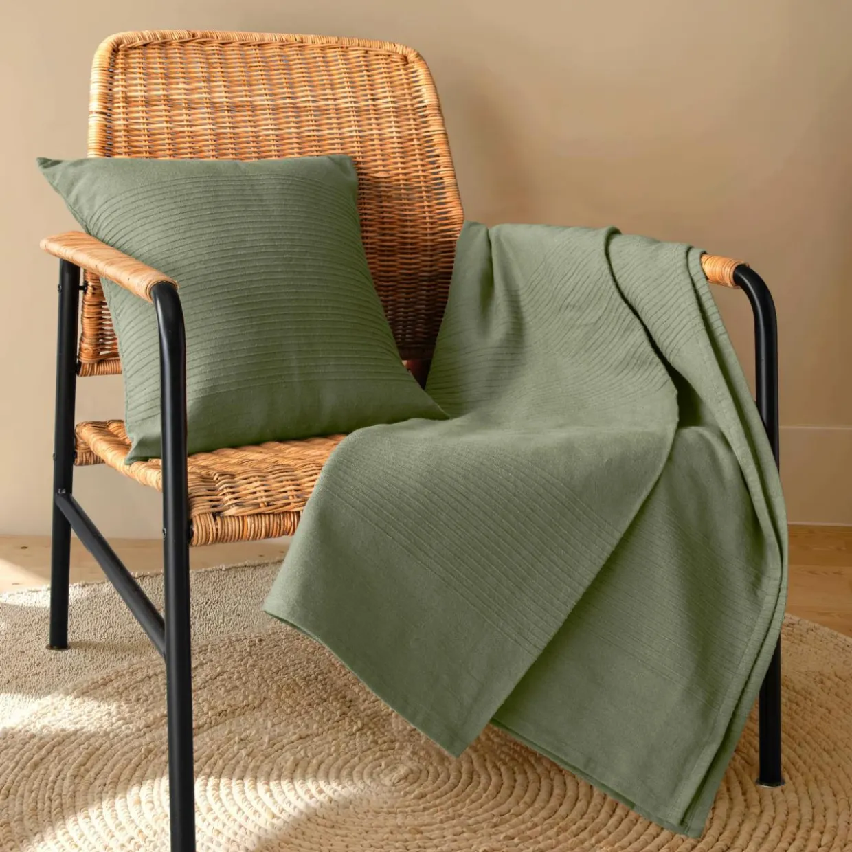 Jeté de lit coton tissé (130 x 160 cm) Léa Vert romarin