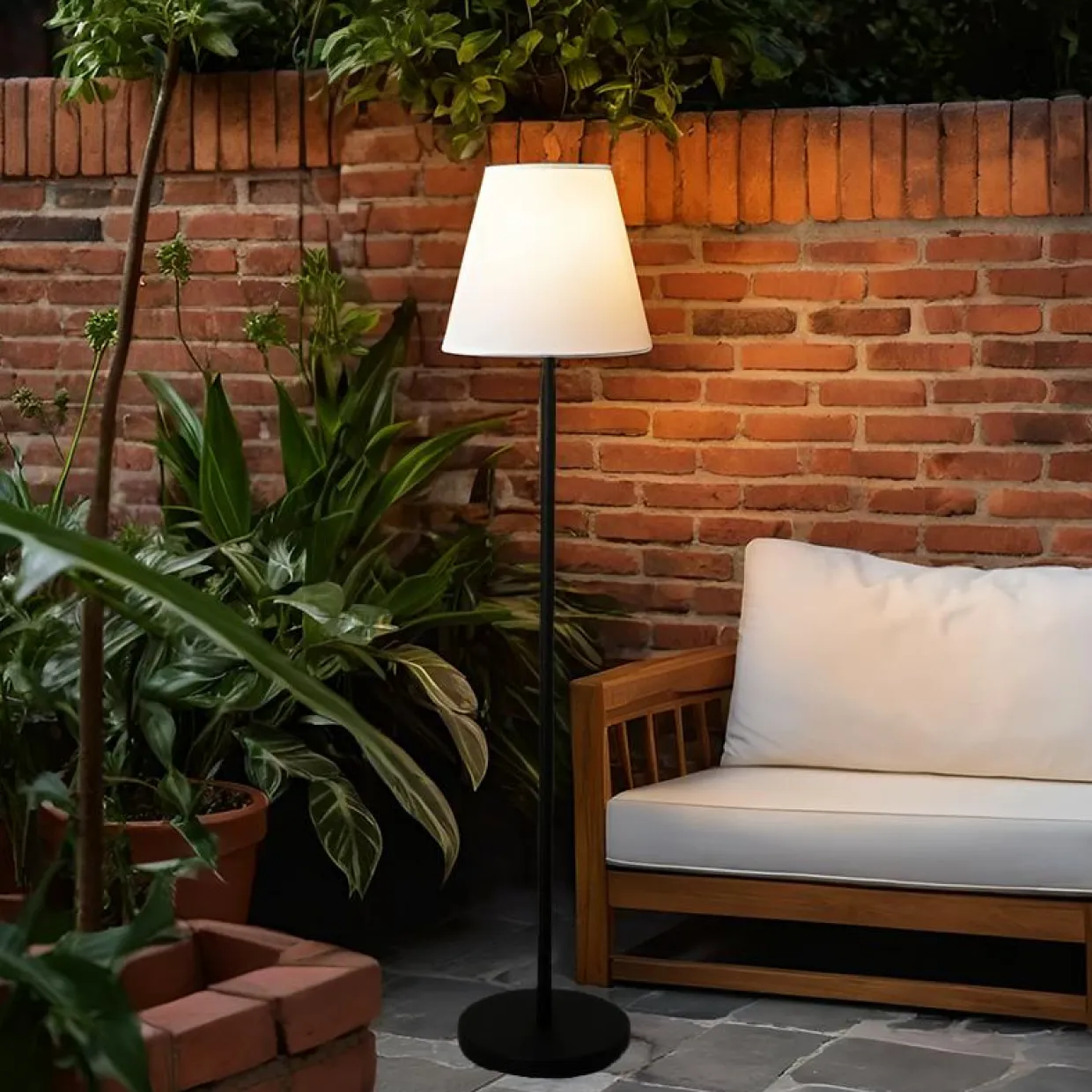 Lampadaire extérieur sans fil rechargeable USB LED (H150 cm) Brooklyn Noir