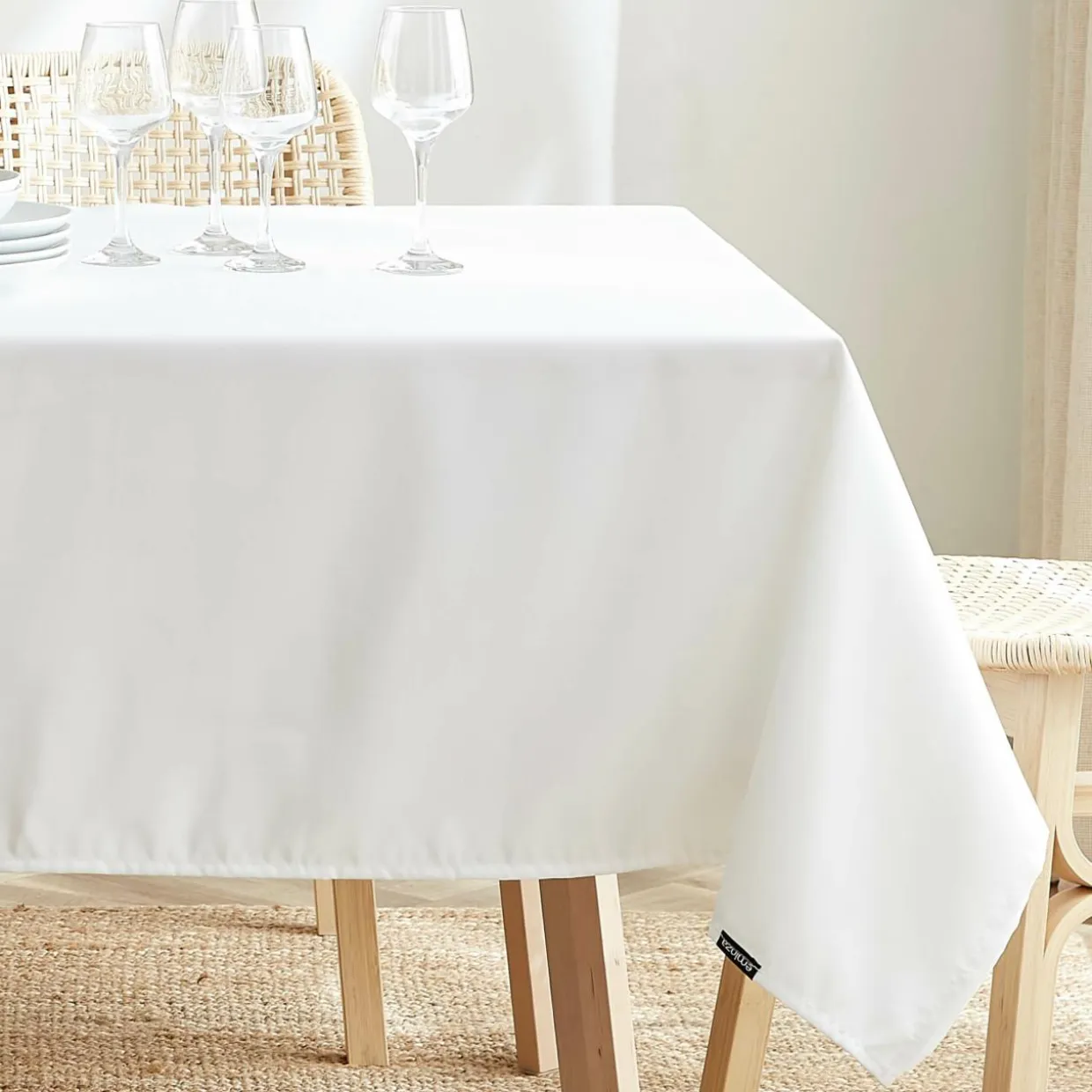 Nappe carrée anti tache (100 x 100 cm) Elise Blanche