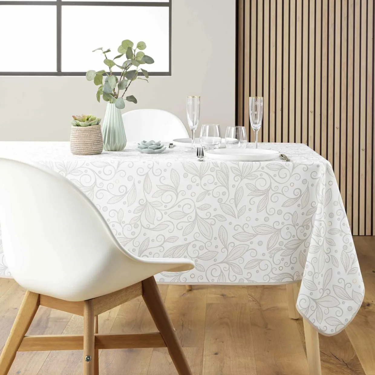Nappe rectangulaire anti tache (145 x 240 cm) Leya Beige