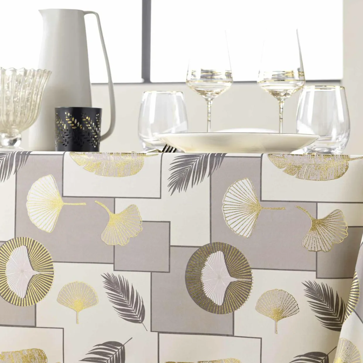 Nappe rectangulaire anti tache (145 x 240 cm) Natane Beige