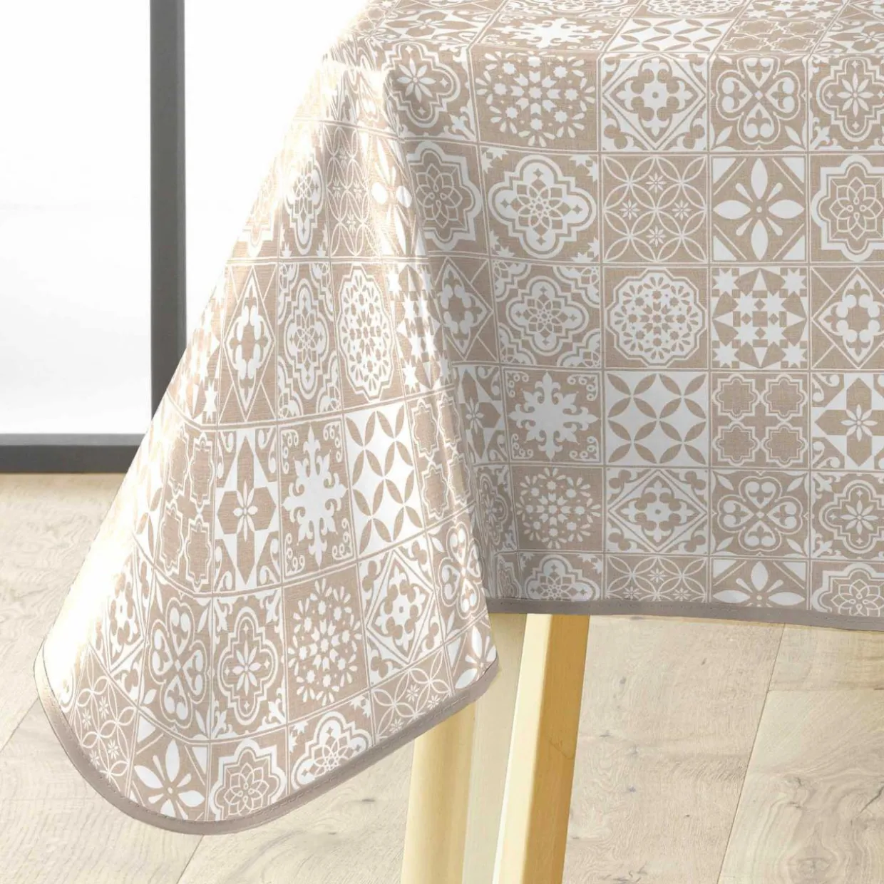Nappe rectangulaire enduite PVC (140 x 240 cm) Carella Blanche