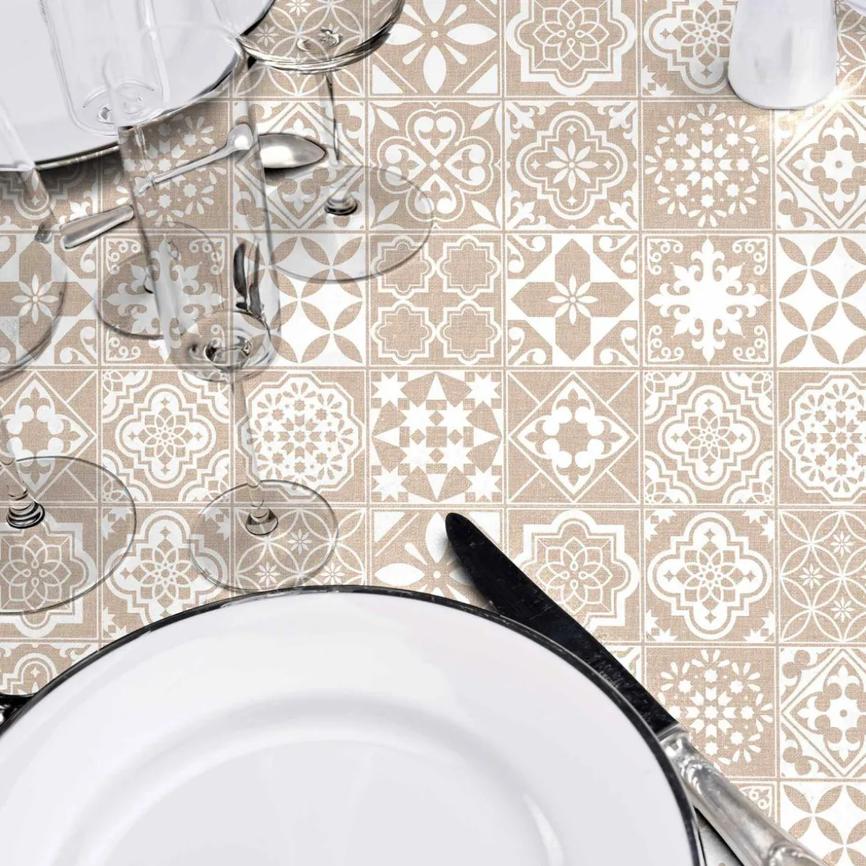 Nappe rectangulaire enduite PVC (140 x 240 cm) Carella Blanche