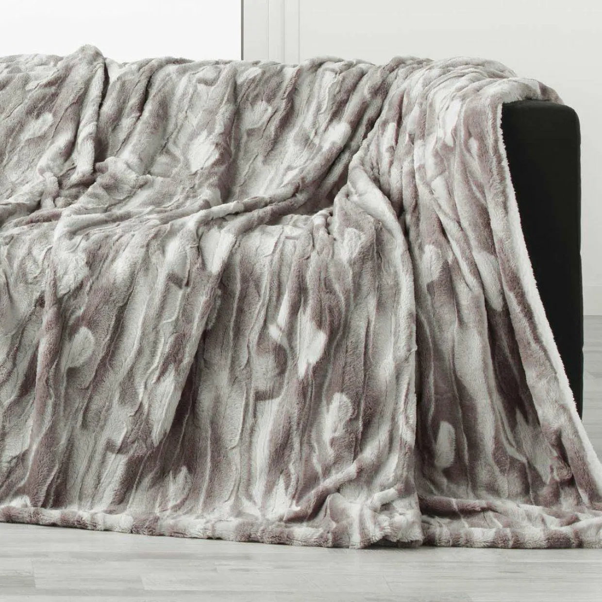 Plaid fausse fourrure (125 x 150 cm) Caribou Taupe