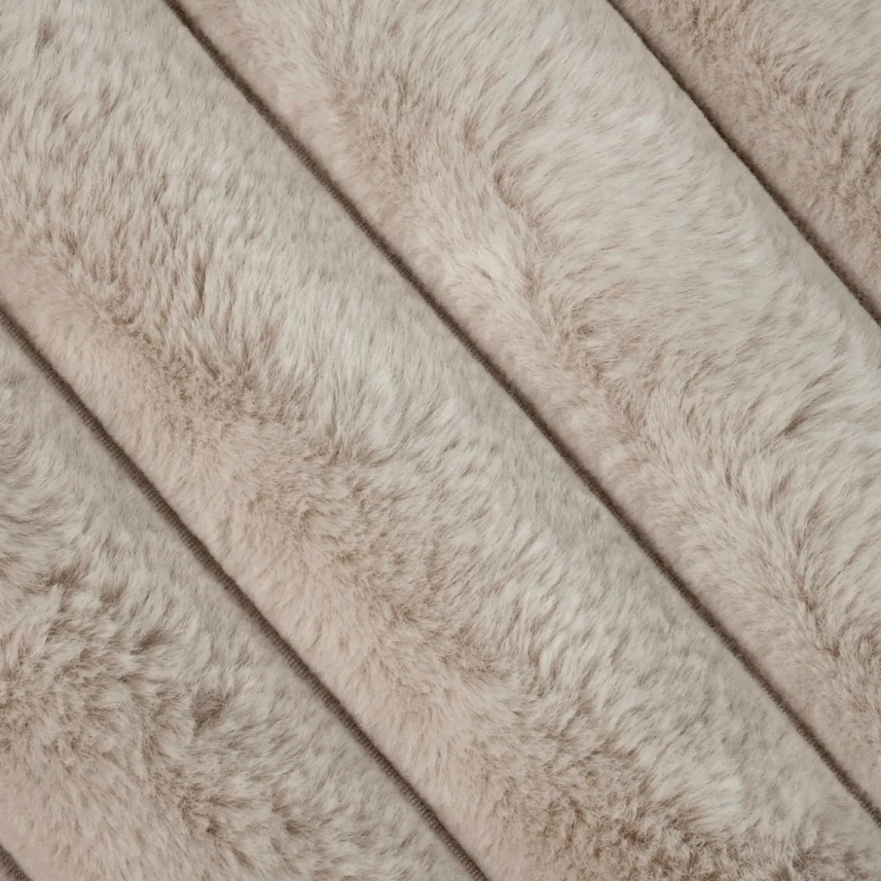 Plaid fausse fourrure (130 x 160 cm) Polary Beige