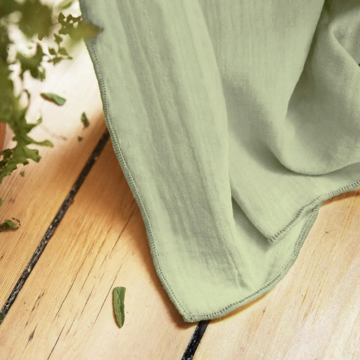 Rideau gaze de coton ajustable (180 x max 300 cm) Gaïa Vert tilleul