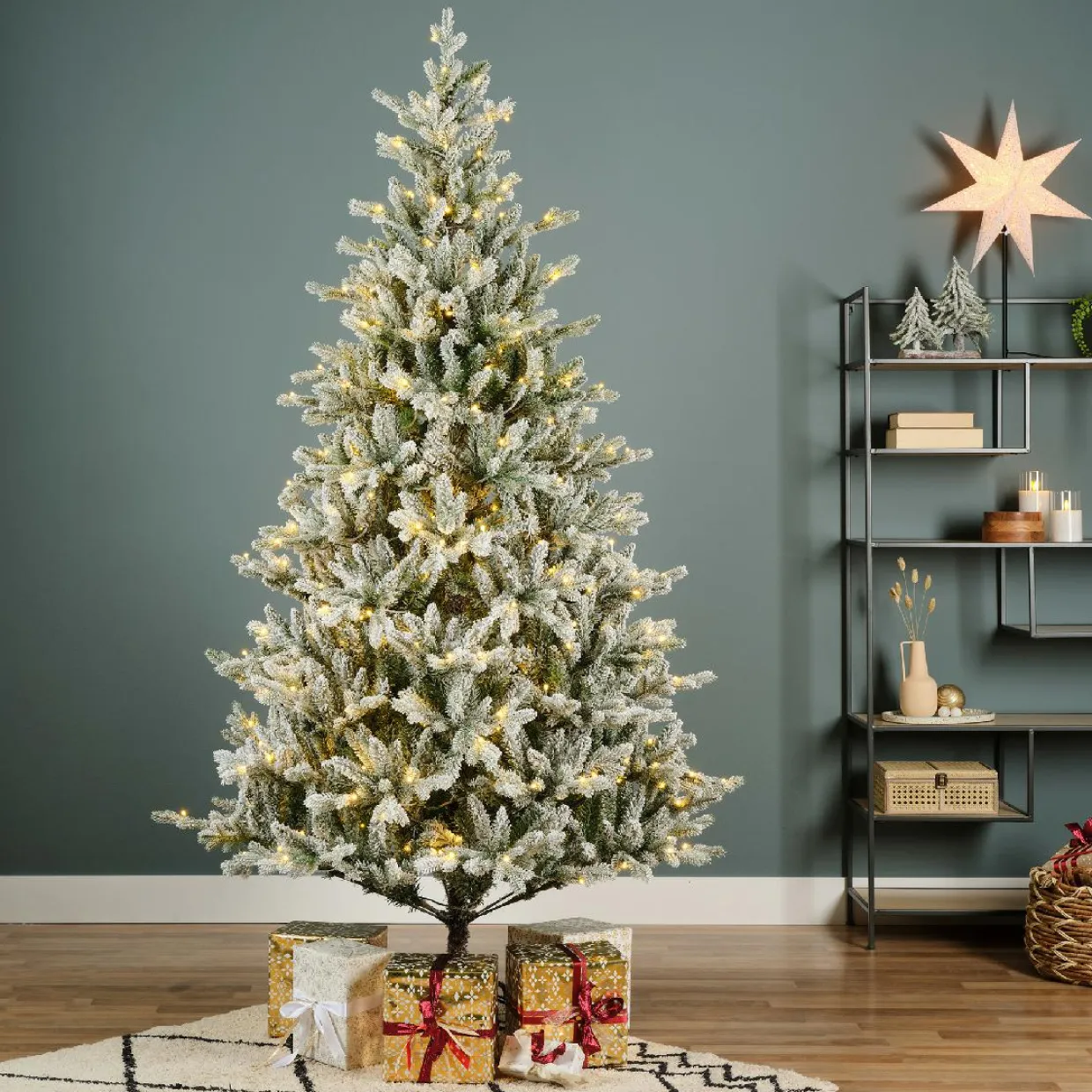 Sapin de Noël artificiel lumineux 560 LED (H240 cm) Allix Vert enneigé