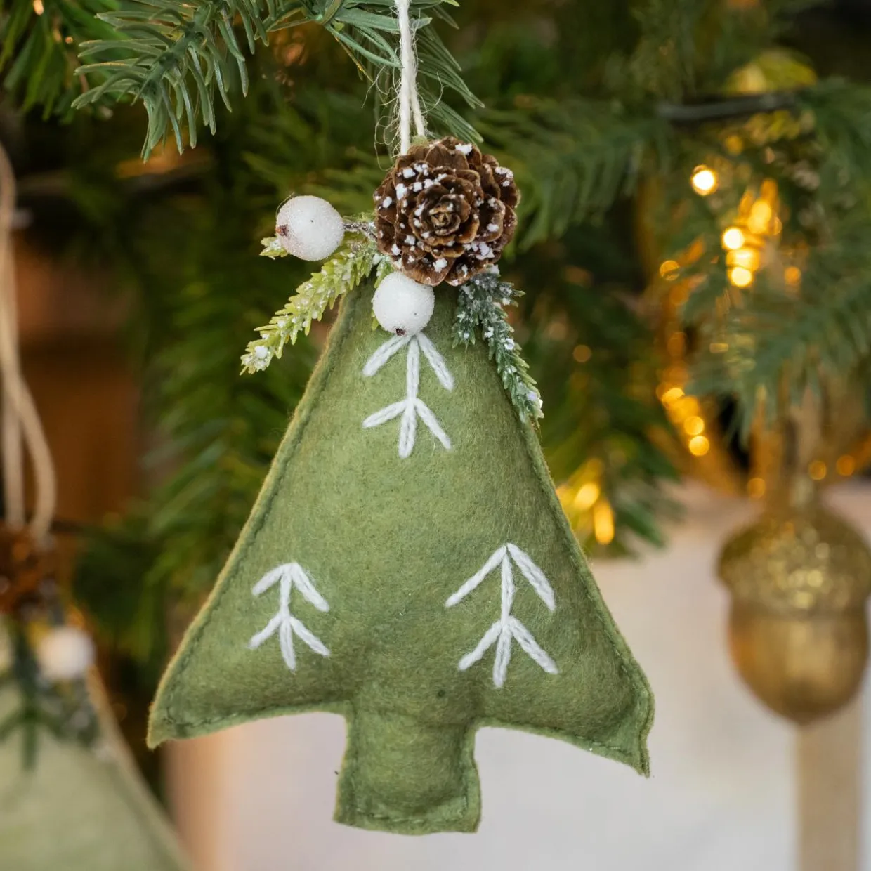 Sapin en feutrine à suspendre (H13 cm) Alpin Vert romarin