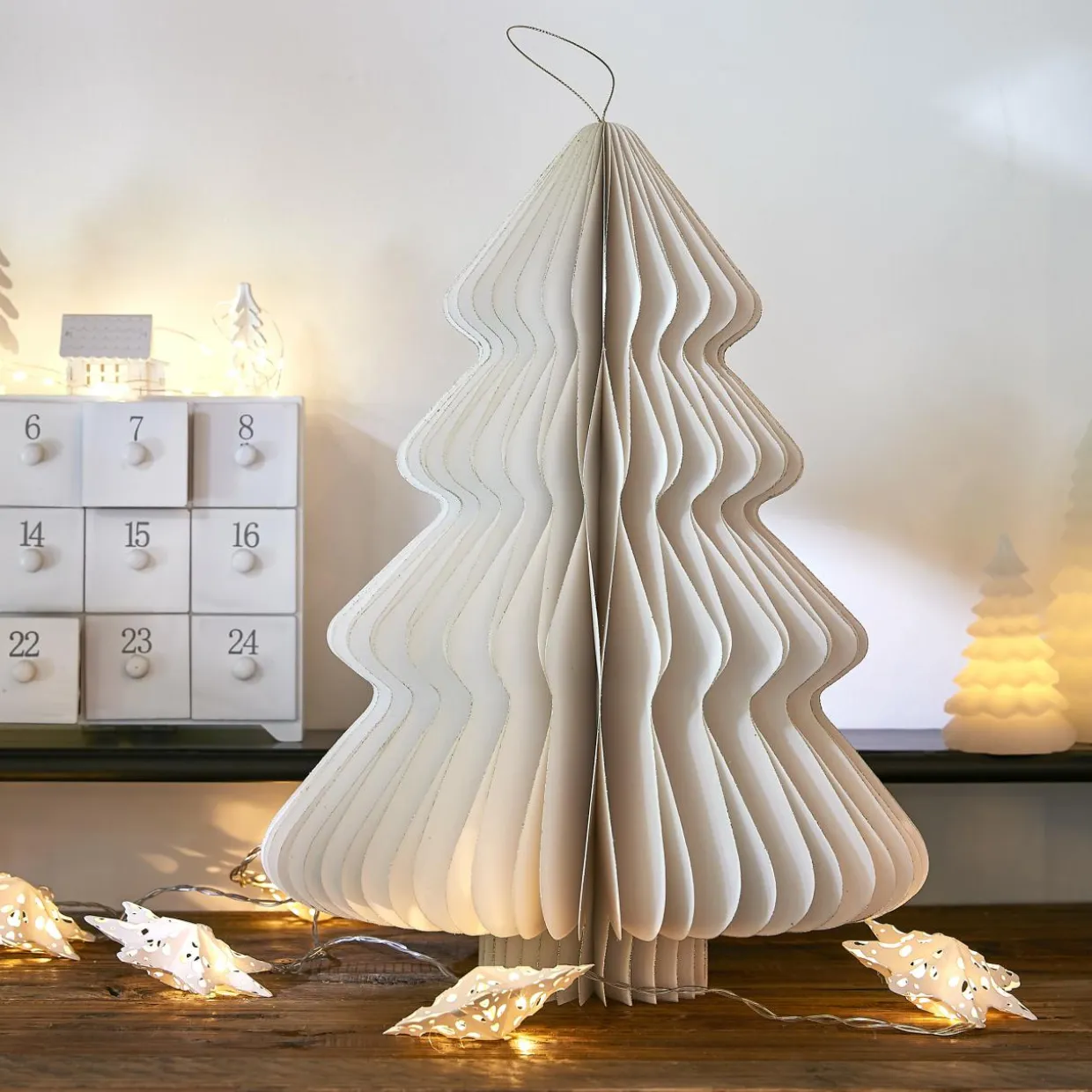 Sapin papier à suspendre (H40 cm) Fermeture Magnétique Blanc