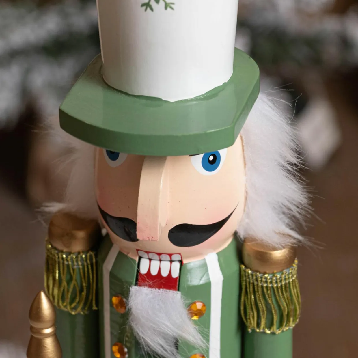 Soldat Casse-noisette en bois (H50 cm) Viktor Vert
