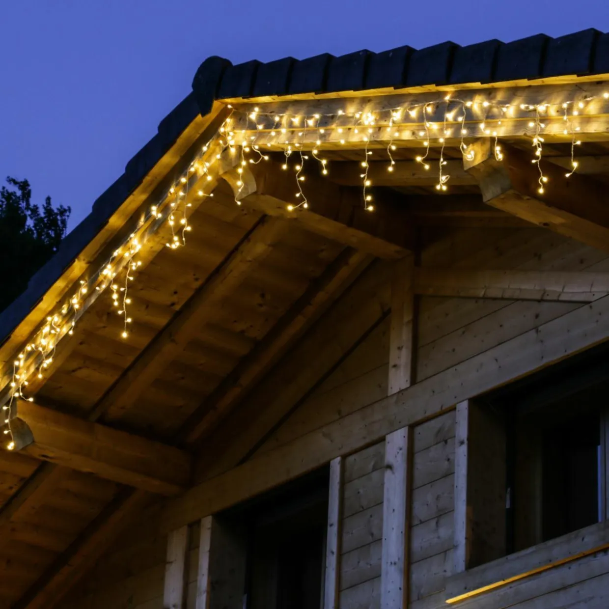 Stalactite lumineuse 20 m 490 LED câble blanc Stars Blanc chaud