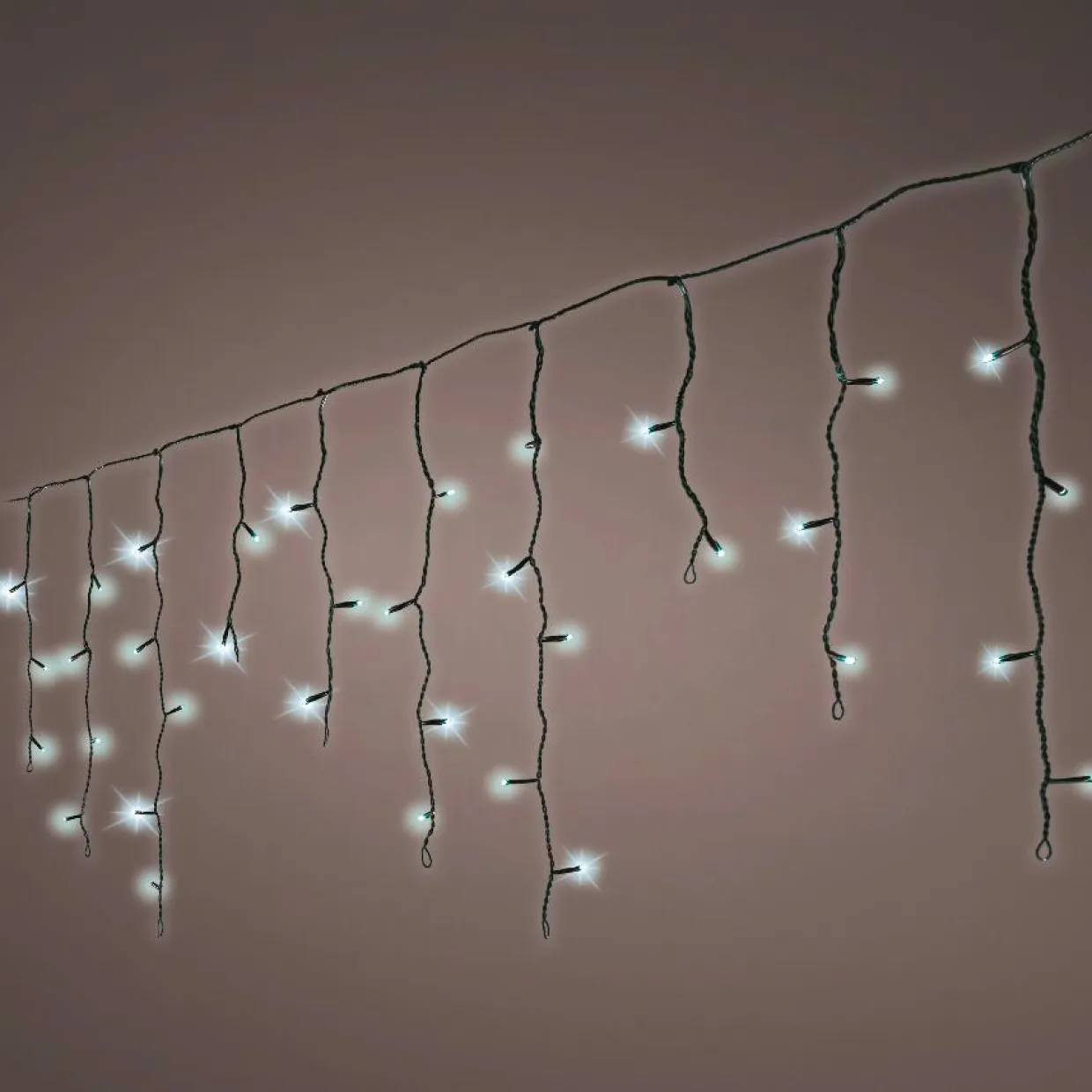 Stalactite lumineuse 11 m 259 LED câble noir Stars Blanc froid
