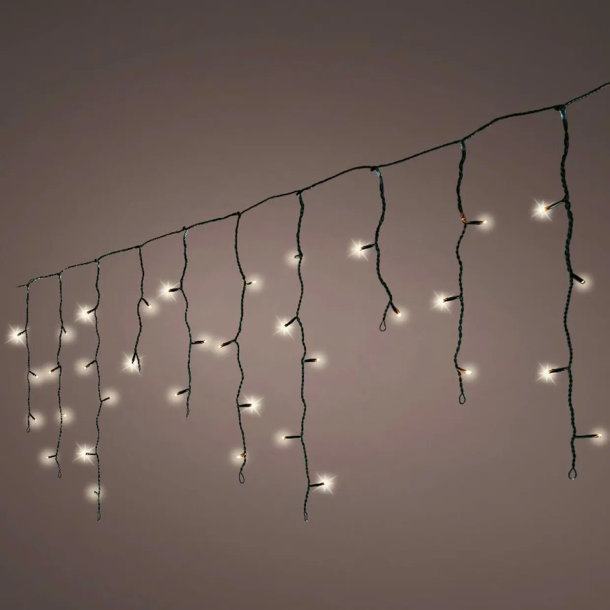 Stalactite lumineuse 30 m 900 LED câble noir Stars Grande hauteur XL Timer Blanc Chaud
