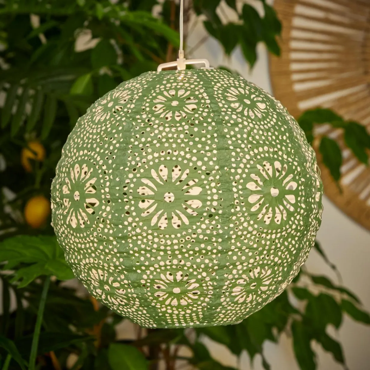 Suspension de jardin solaire (H23 cm) Lanterne ajourée Verte