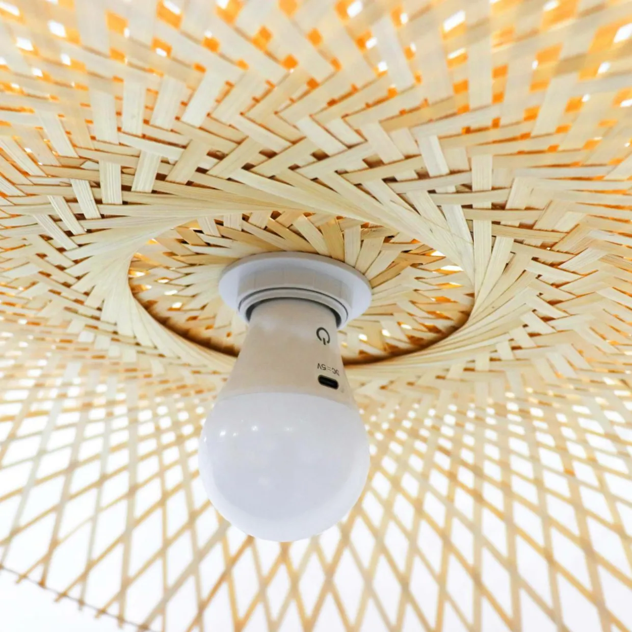 Suspension lumineuse en bambou (D55 cm) Mérida Naturel