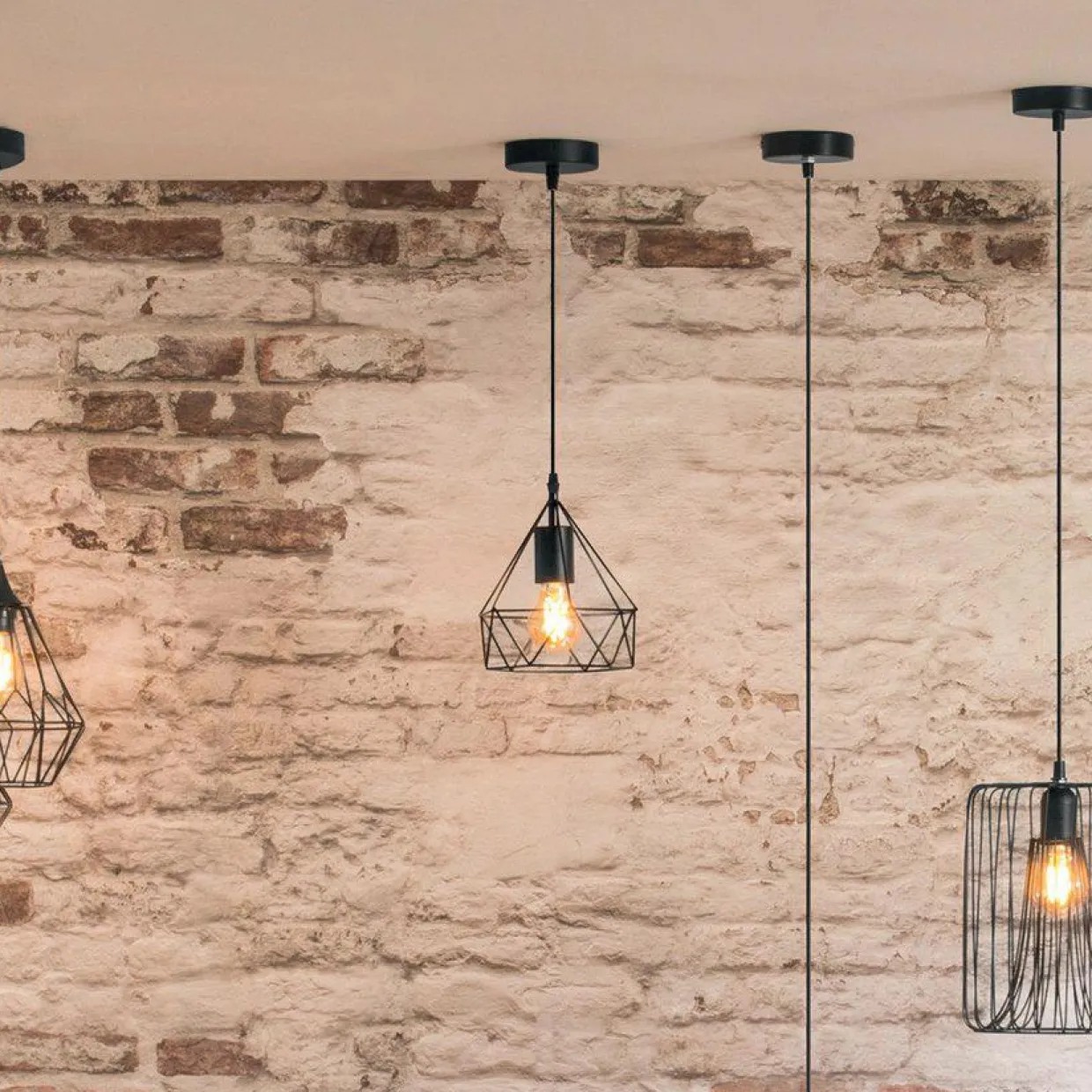 Suspension métal (D25 cm) Diamant Noir