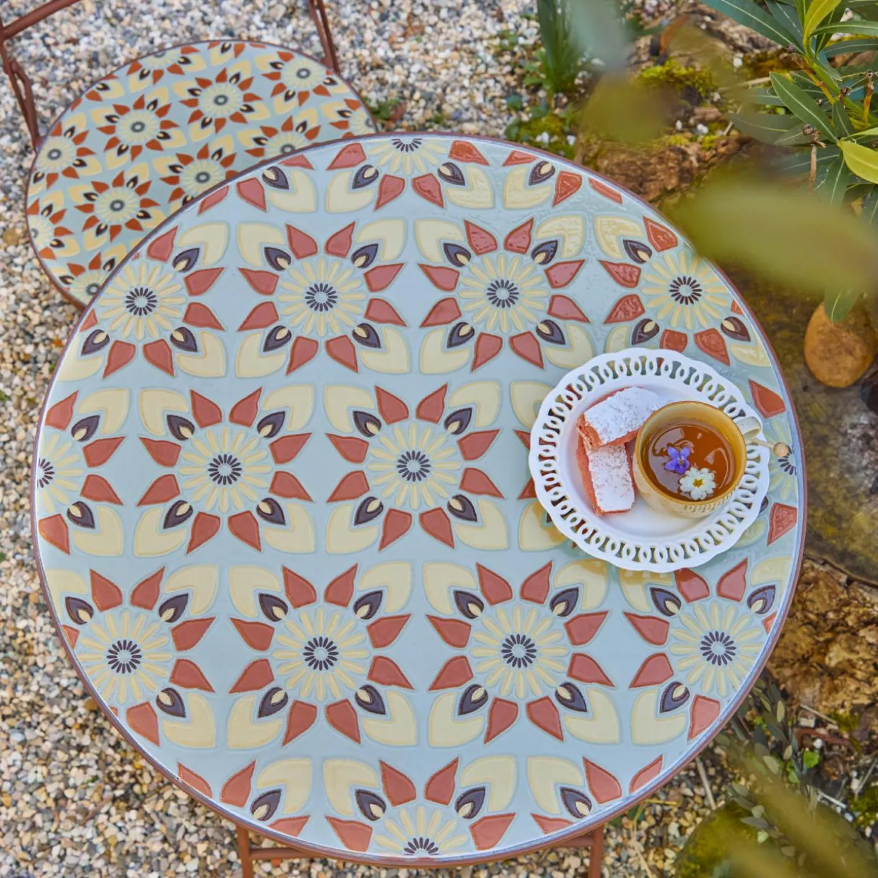 Table bistrot ronde pliable en mosaïque (D58 cm) Lyon Marron