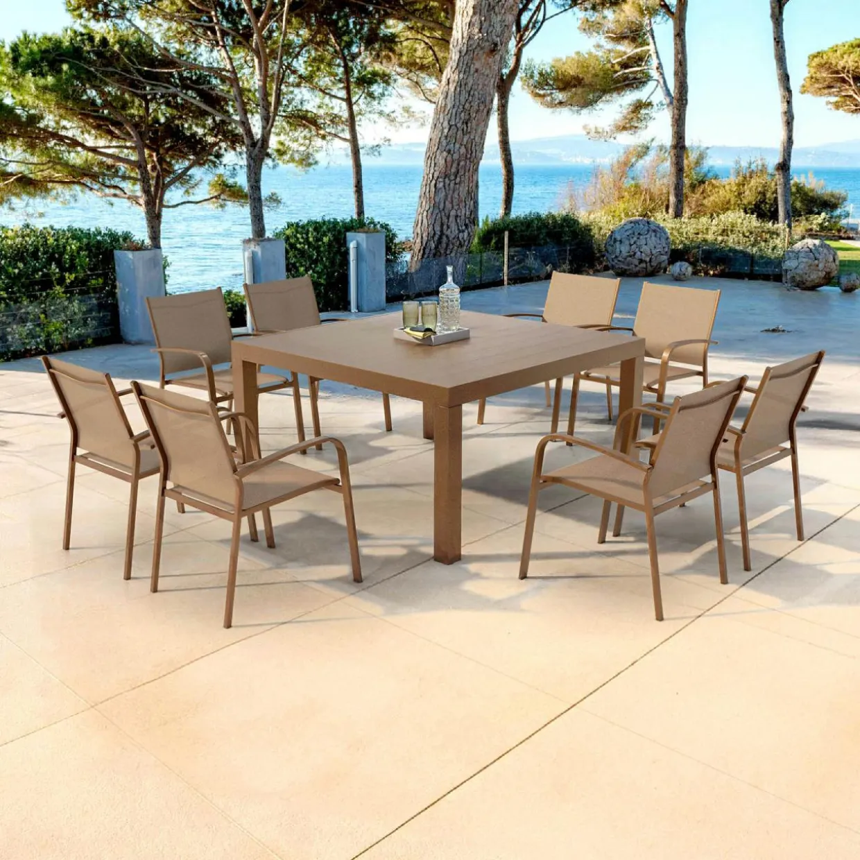 Table de jardin carrée aluminium 8 places (136 x 136 cm) Murano Bronze