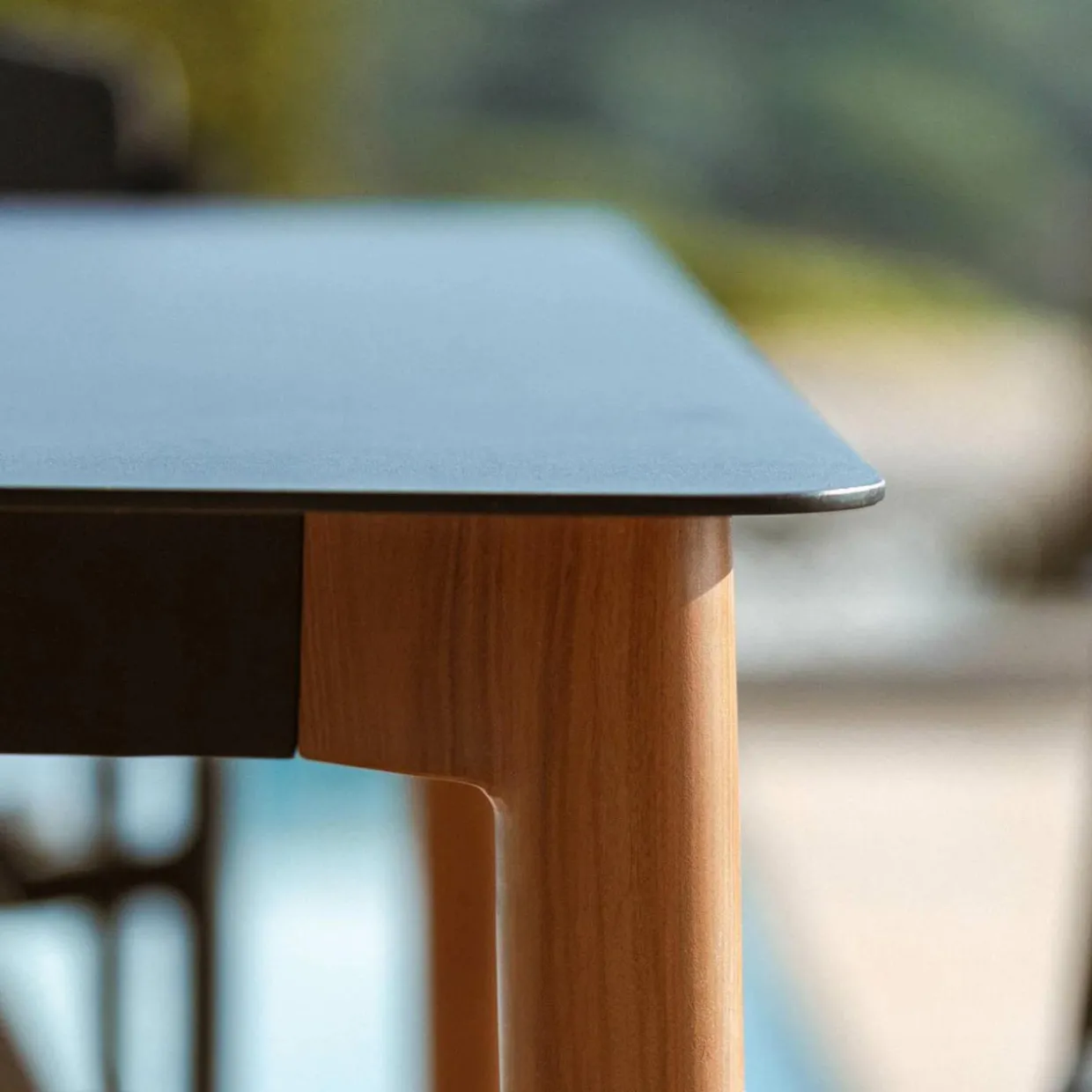 Table de jardin carrée en aluminium 2 places (76 x 76 cm) Monte Carlo Gris anthracite